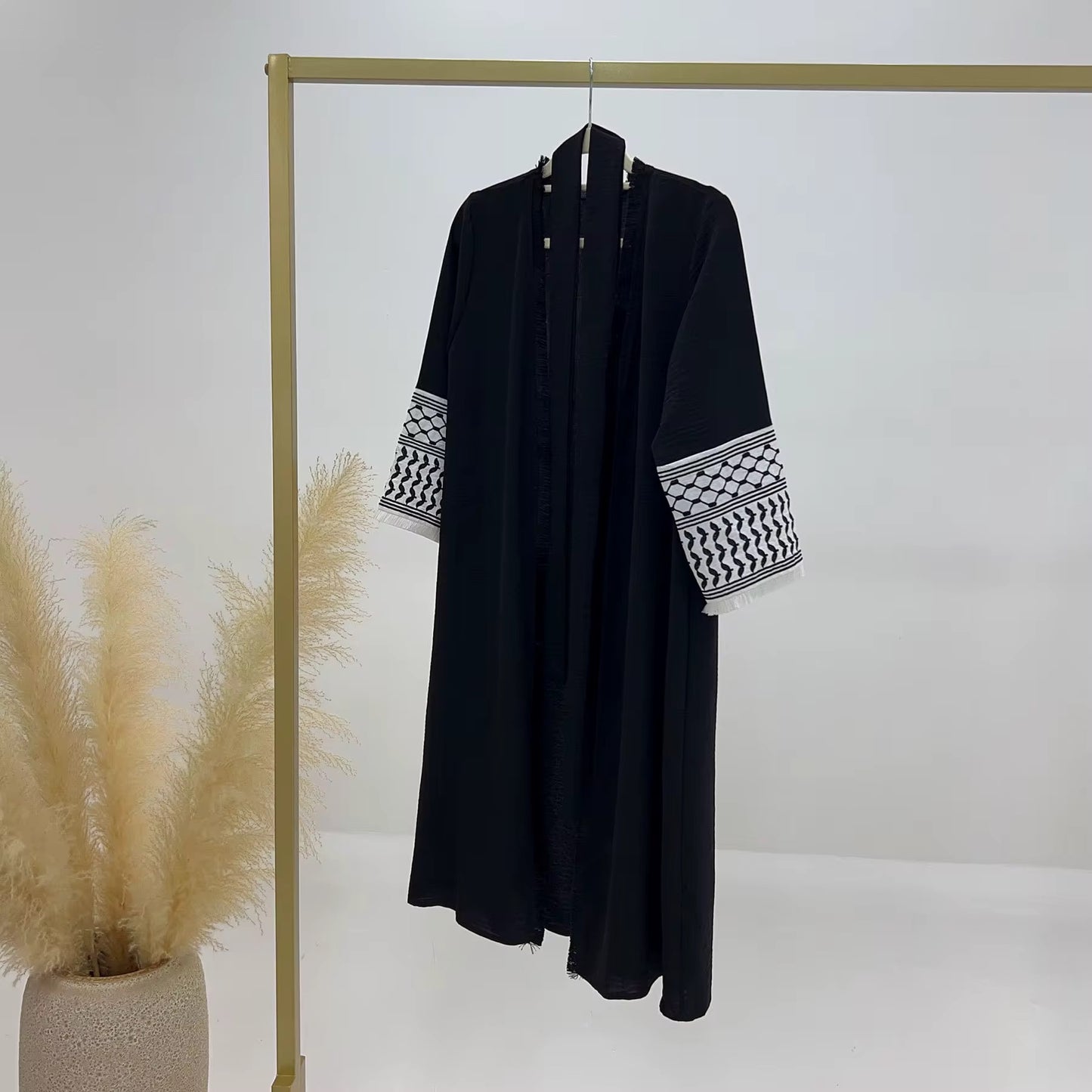 Kids Kefiyyeh Abaya (black)