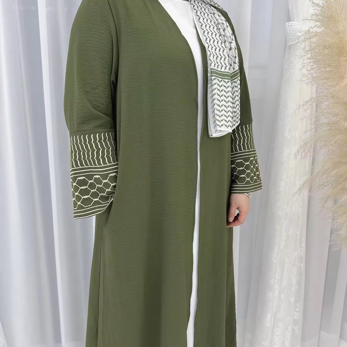 Women’s Keffiyeh Abaya (Army Green)