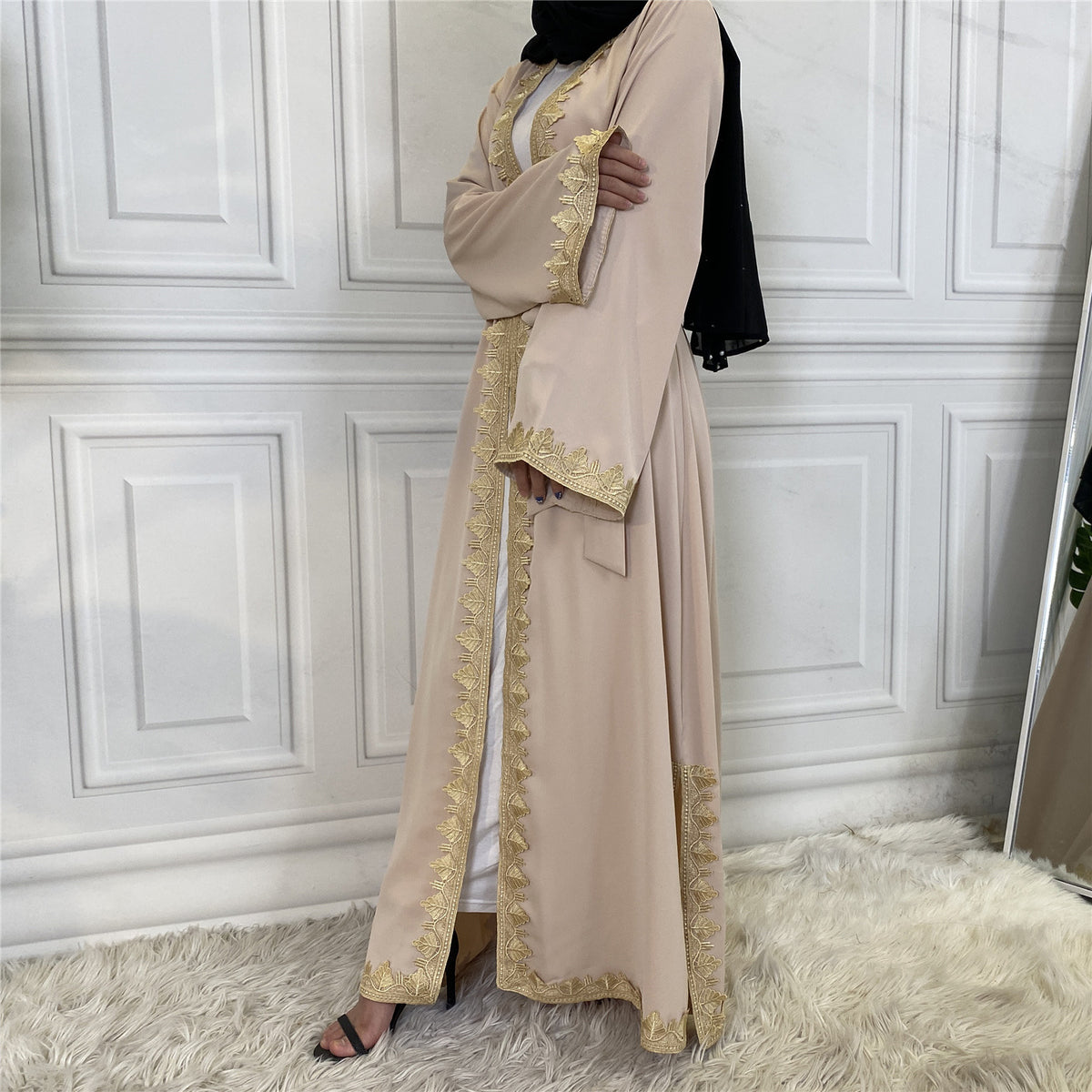 Embroidered Kaftan (Beige)
