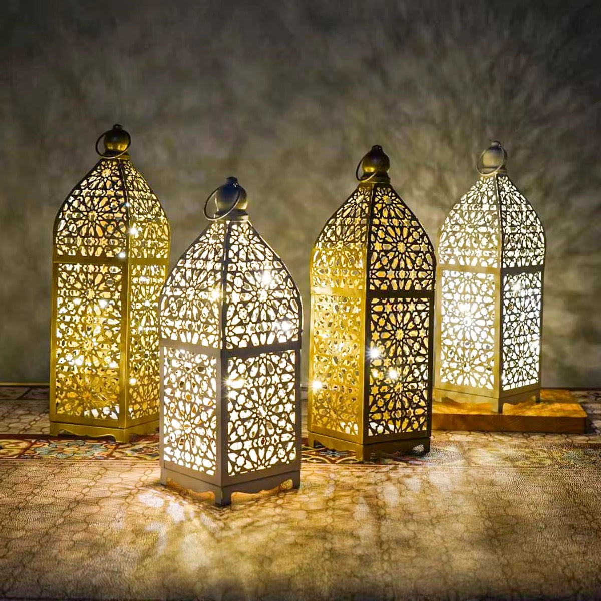Ramadan Lantern (Gold/White)