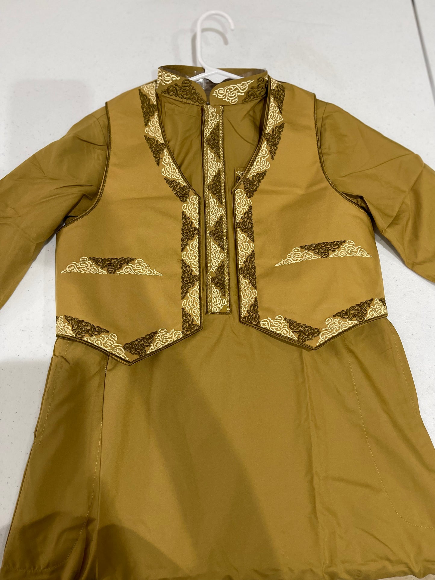 Eid Thawb Set w/Vest (Kids/Boys)